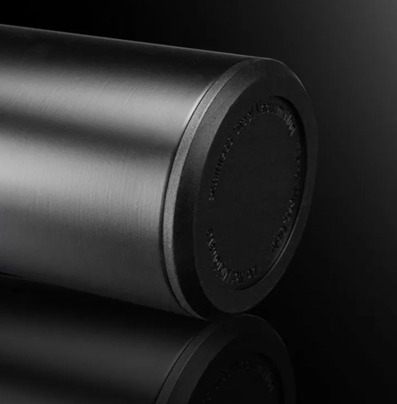 La tazza termica intelligente in acciaio inossidabile "Smart 304" con display della temperatura è un regalo elegante e funzionale per gli affari, che può essere utilizz.